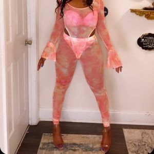 Fitted 2 piece tie dye leotard with leggings